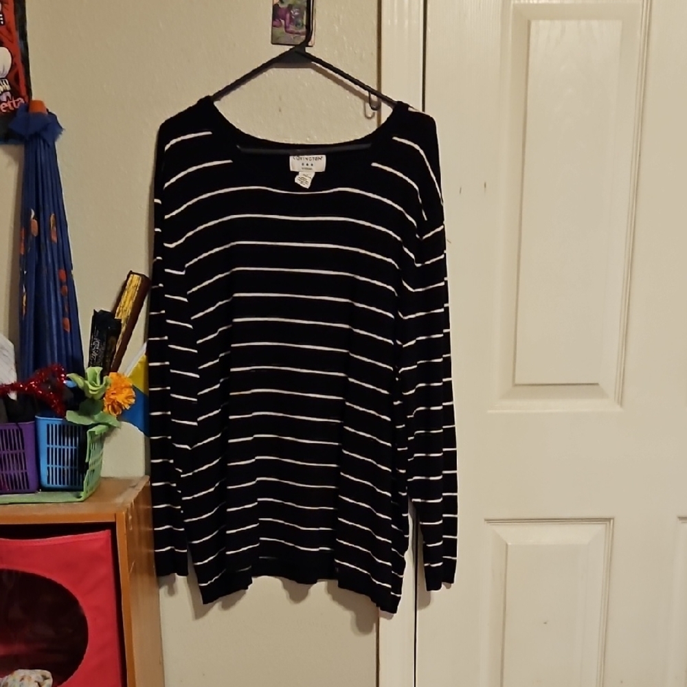 Covington Black and White Long Sleeve Relaxed Sweatshirt